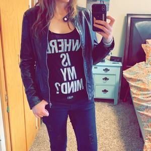 Meet your Posher, Anna